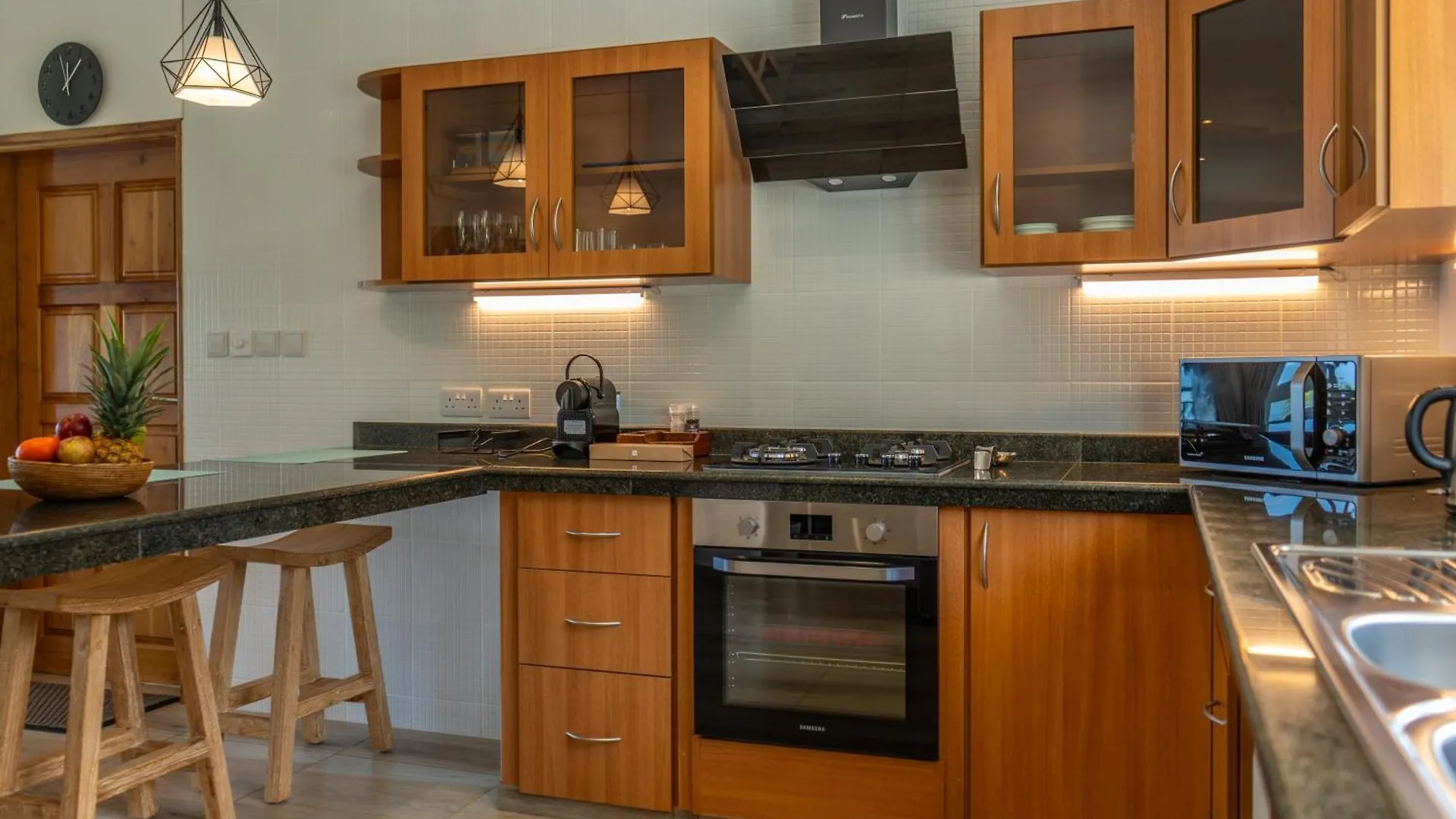 Summer Sand Holiday Apartments Beau Vallon  Apart-hotel Beau Vallon (Mahe)