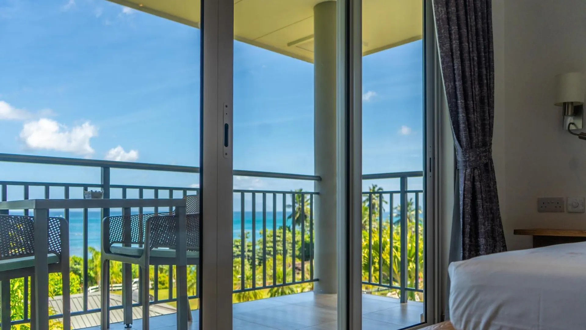 Summer Sand Holiday Apartments Beau Vallon  Aparthotel Beau Vallon (Mahe)